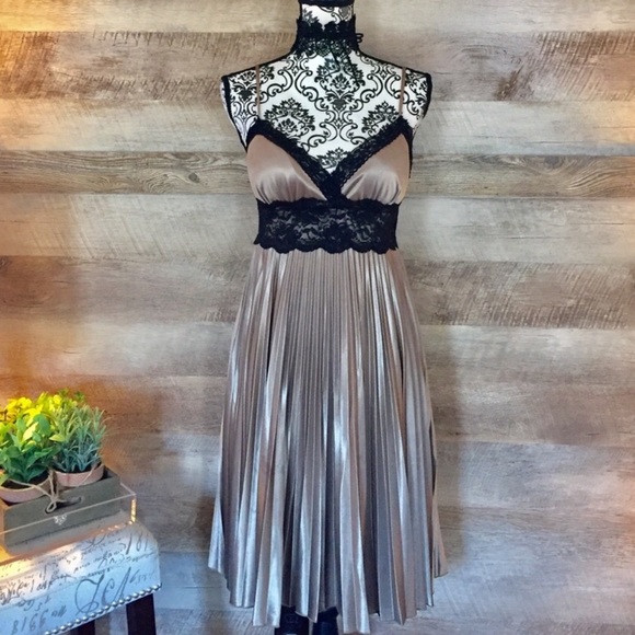 XOXO Bronze Pleated Lace Trim Dress - Picture 1 of 4